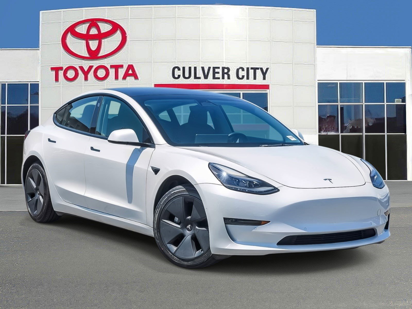 Used 2022 Tesla Model 3 Long Range AWD/4WD image 1