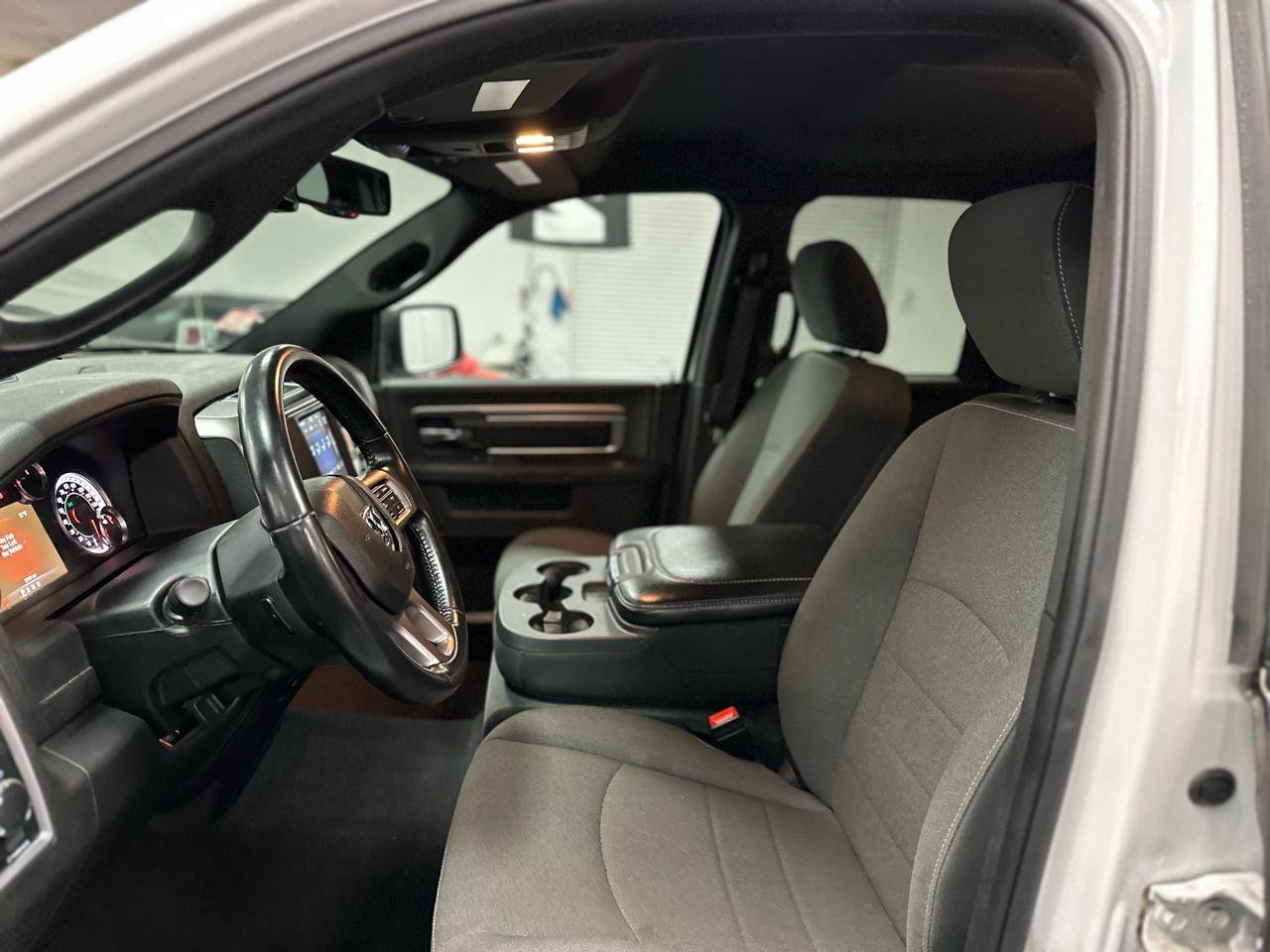 Used 2021 RAM 1500 Classic Warlock w/ Electronics Group AWD/4WD image 16