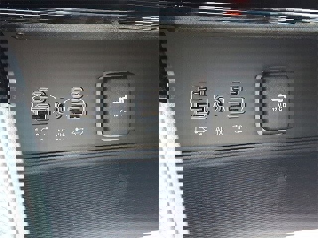 New 2025 Jeep Grand Cherokee L Laredo w/ Luxury Tech Group I image 17