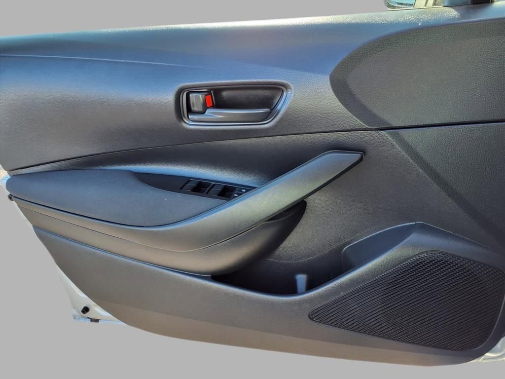Used 2025 Toyota Corolla XLE image 17