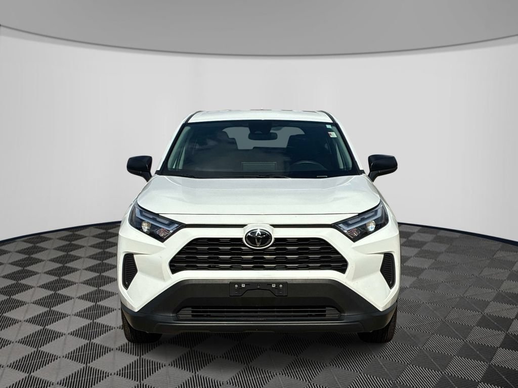Used 2024 Toyota RAV4 LE AWD/4WD image 2