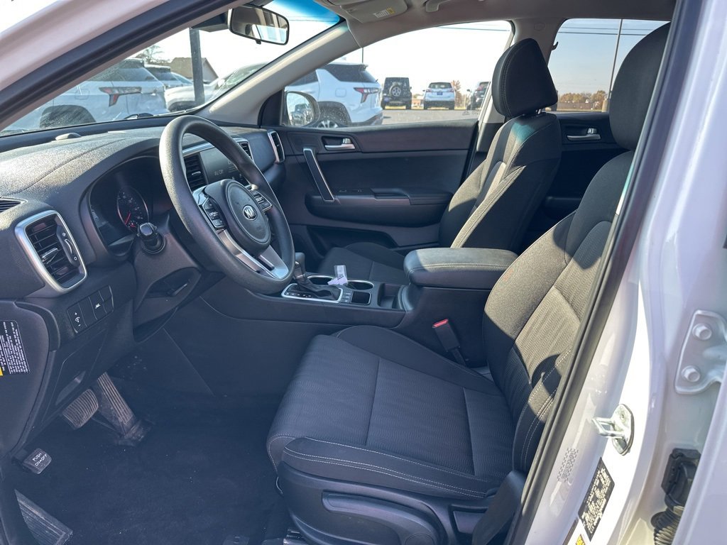 Used 2022 Kia Sportage LX image 24