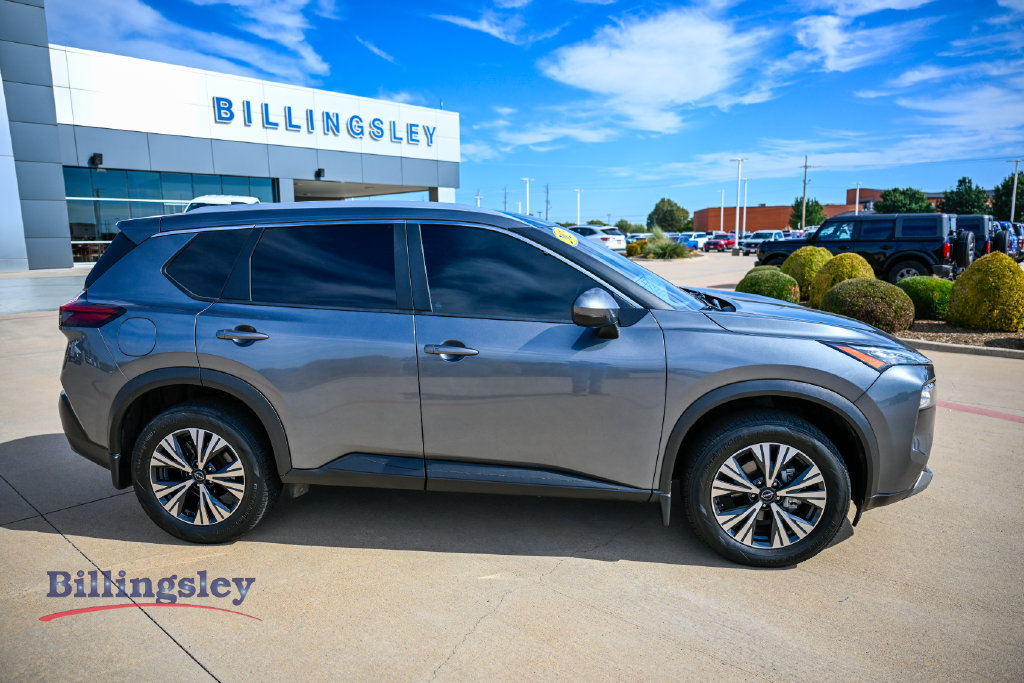 Used 2023 Nissan Rogue SV w/ SV Premium Package AWD/4WD image 8