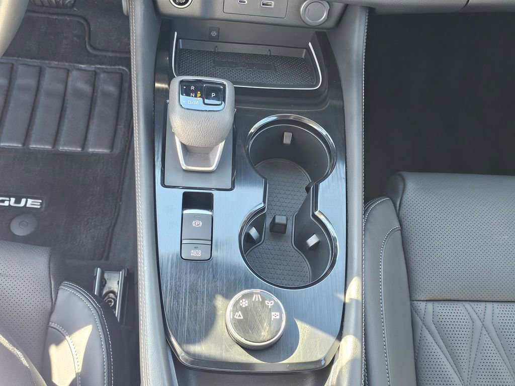 Used 2023 Nissan Rogue Platinum w/ Platinum Premium Package image 23