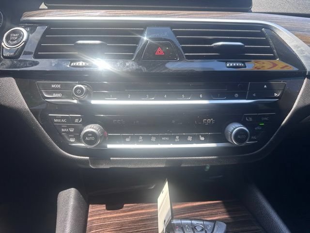 Used 2018 BMW 530i xDrive AWD/4WD image 19