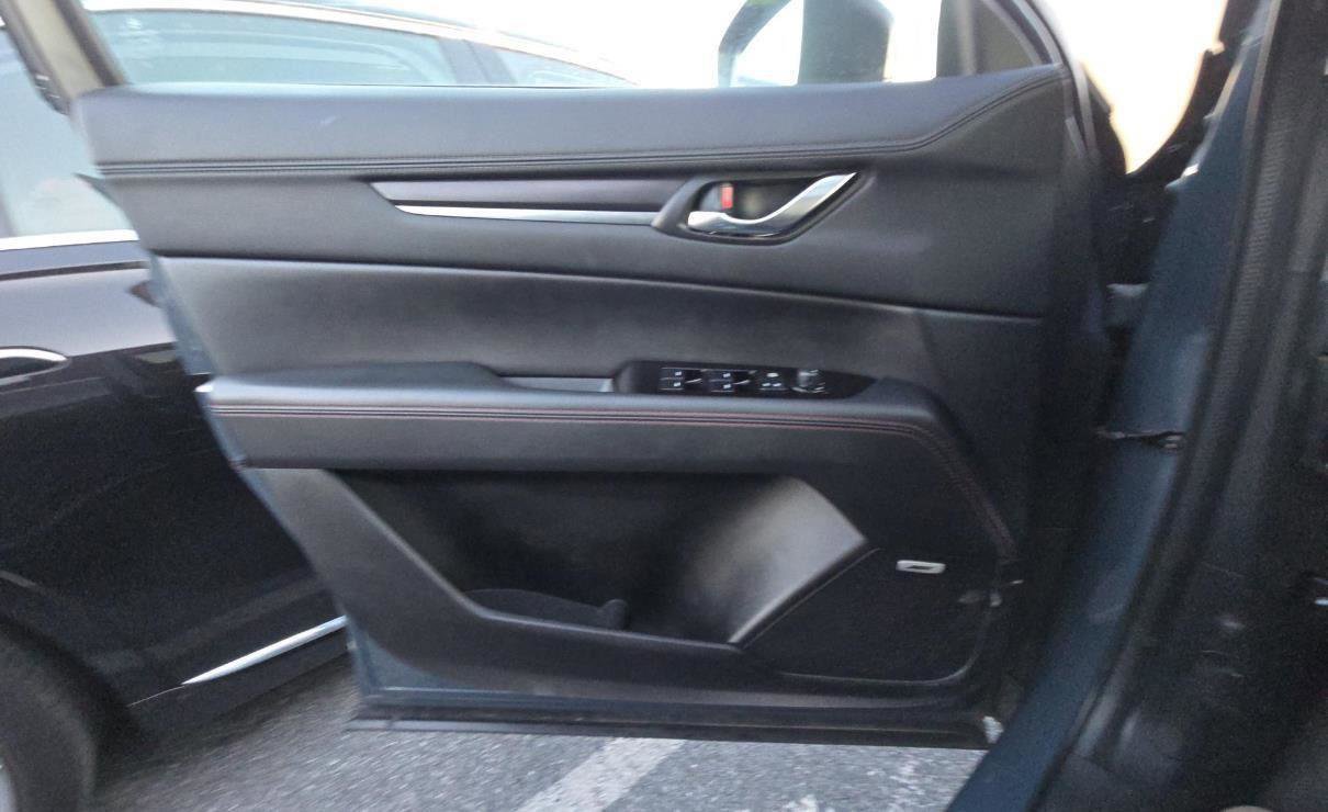 Used 2024 MAZDA CX-5 Carbon Edition image 15