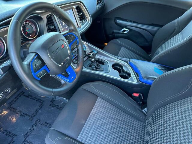 Used 2021 Dodge Challenger SXT image 10