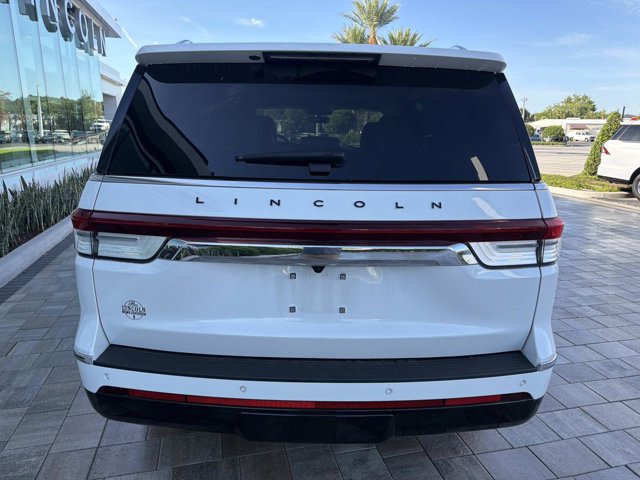 Certified 2024 Lincoln Navigator Black Label AWD/4WD image 3