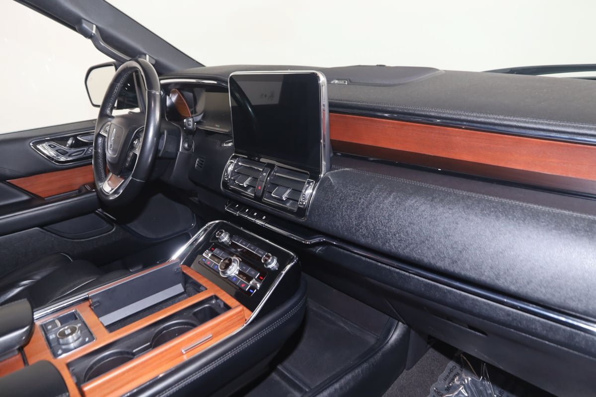 Used 2020 Lincoln Navigator Reserve AWD/4WD image 41