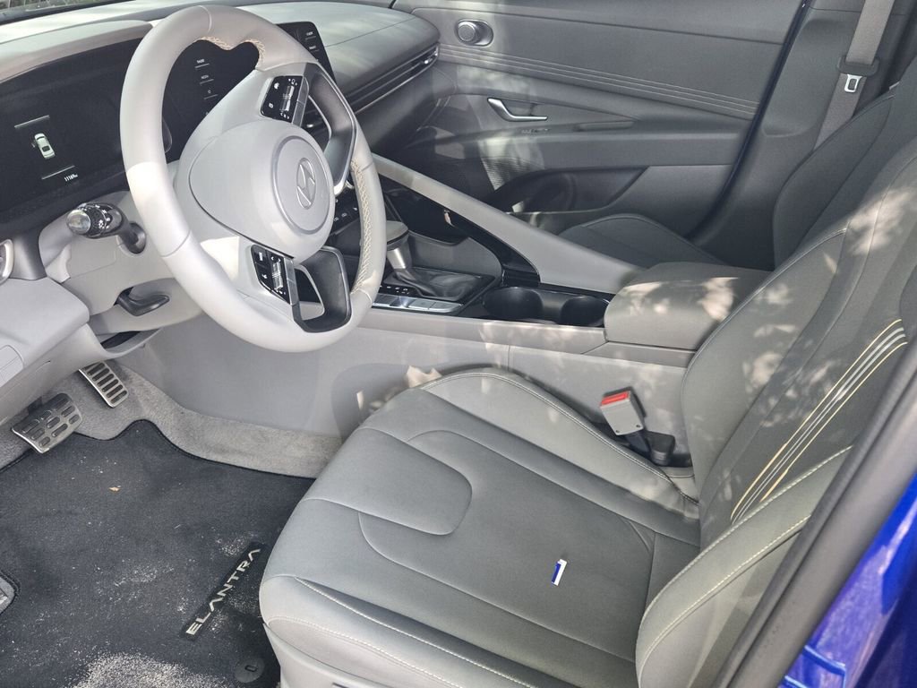 Certified 2026 Hyundai Elantra SEL Sport w/ Cargo Package image 10
