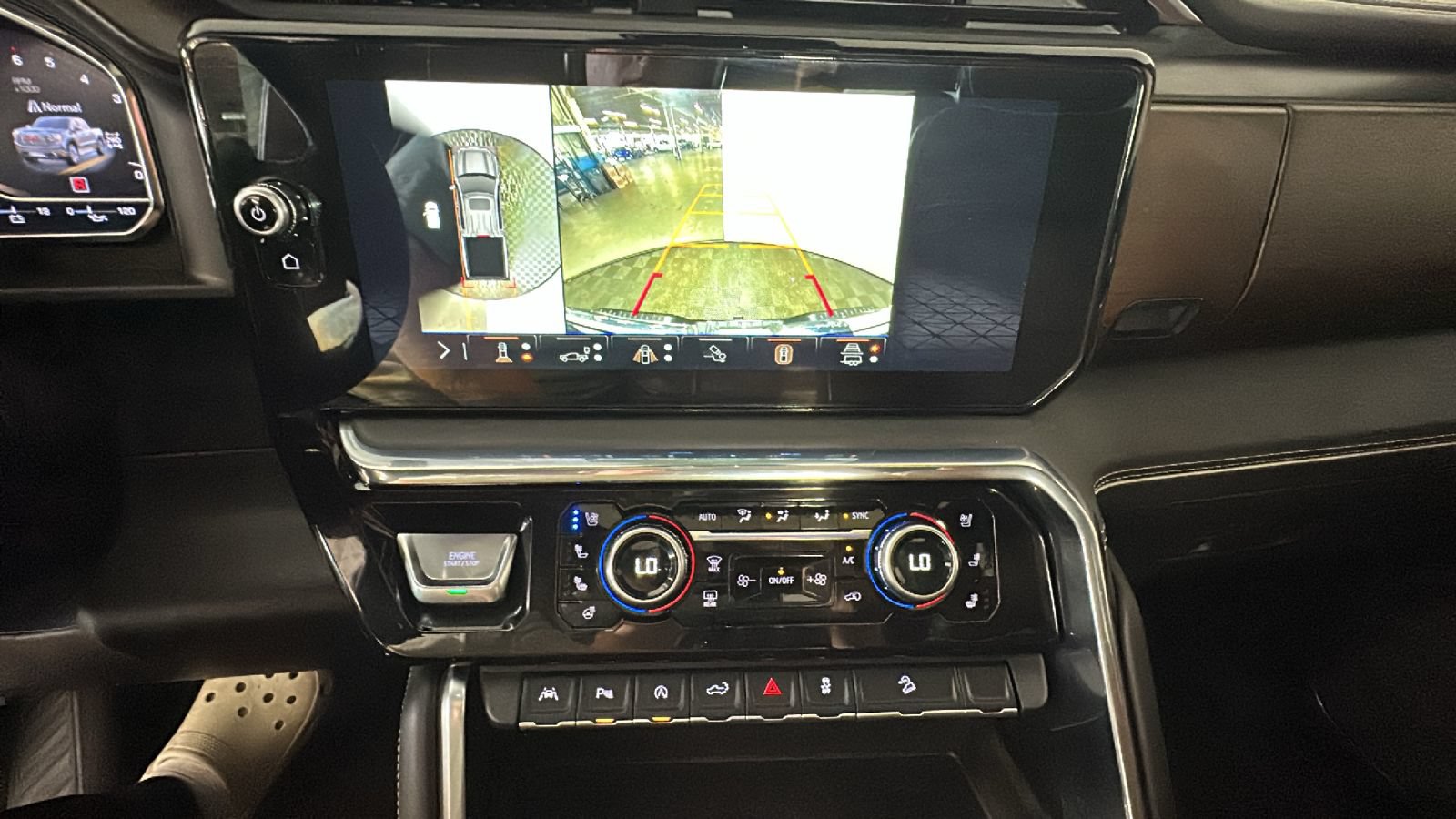 Used 2025 GMC Sierra 1500 Denali Ultimate AWD/4WD image 30