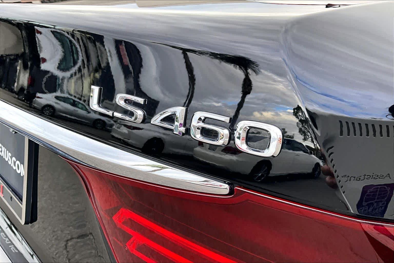 Used 2016 Lexus LS 460 w/ Comfort Package RWD image 9