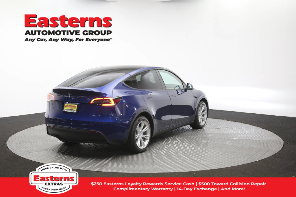 Used 2021 Tesla Model Y Long Range AWD/4WD image 38