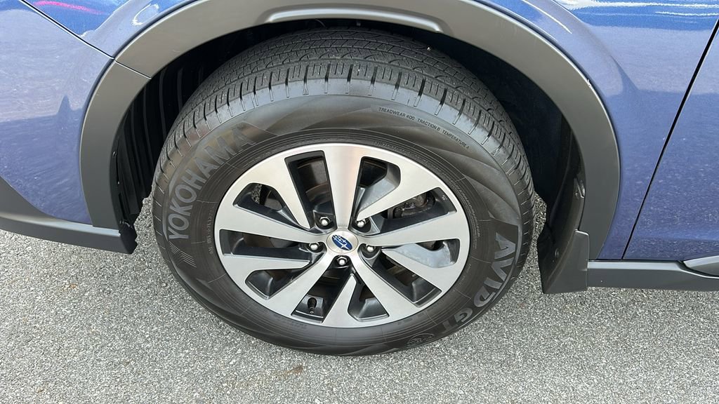 Certified 2022 Subaru Outback Premium image 5