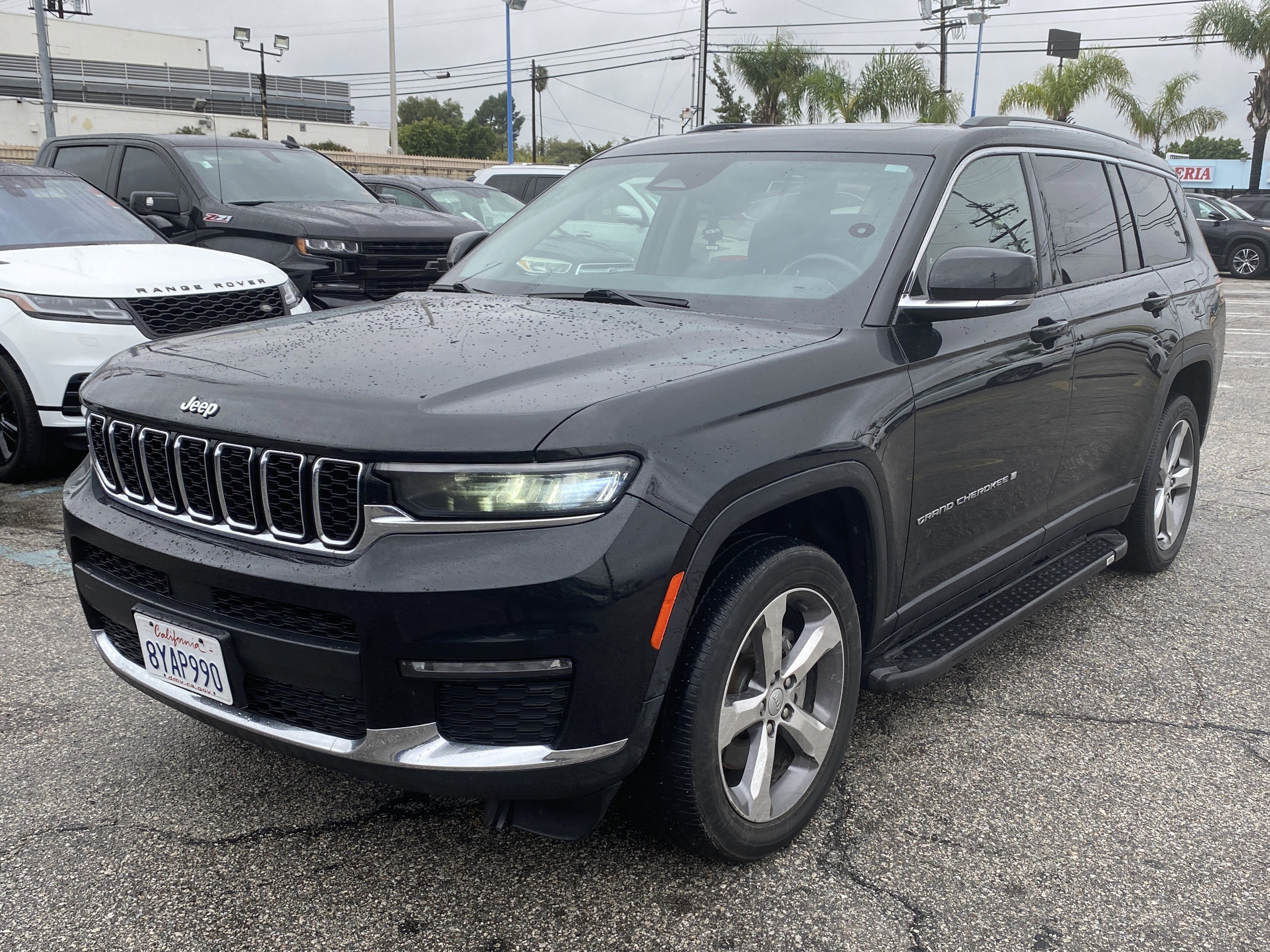 Used 2021 Jeep Grand Cherokee L Limited AWD/4WD image 2