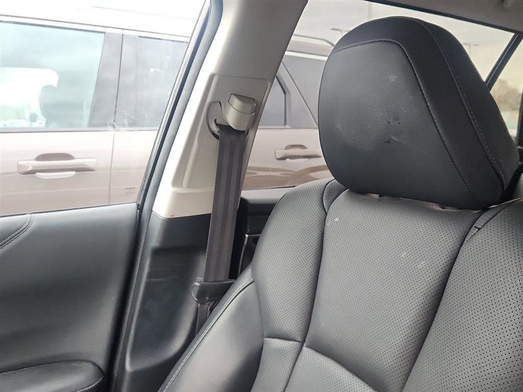 Used 2023 Subaru Outback Limited image 17