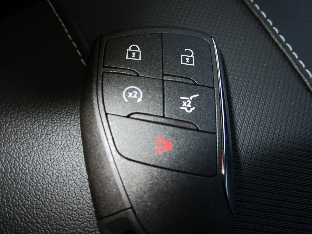 New 2026 Chevrolet Traverse RS w/ LPO, Floor Liner Package image 43