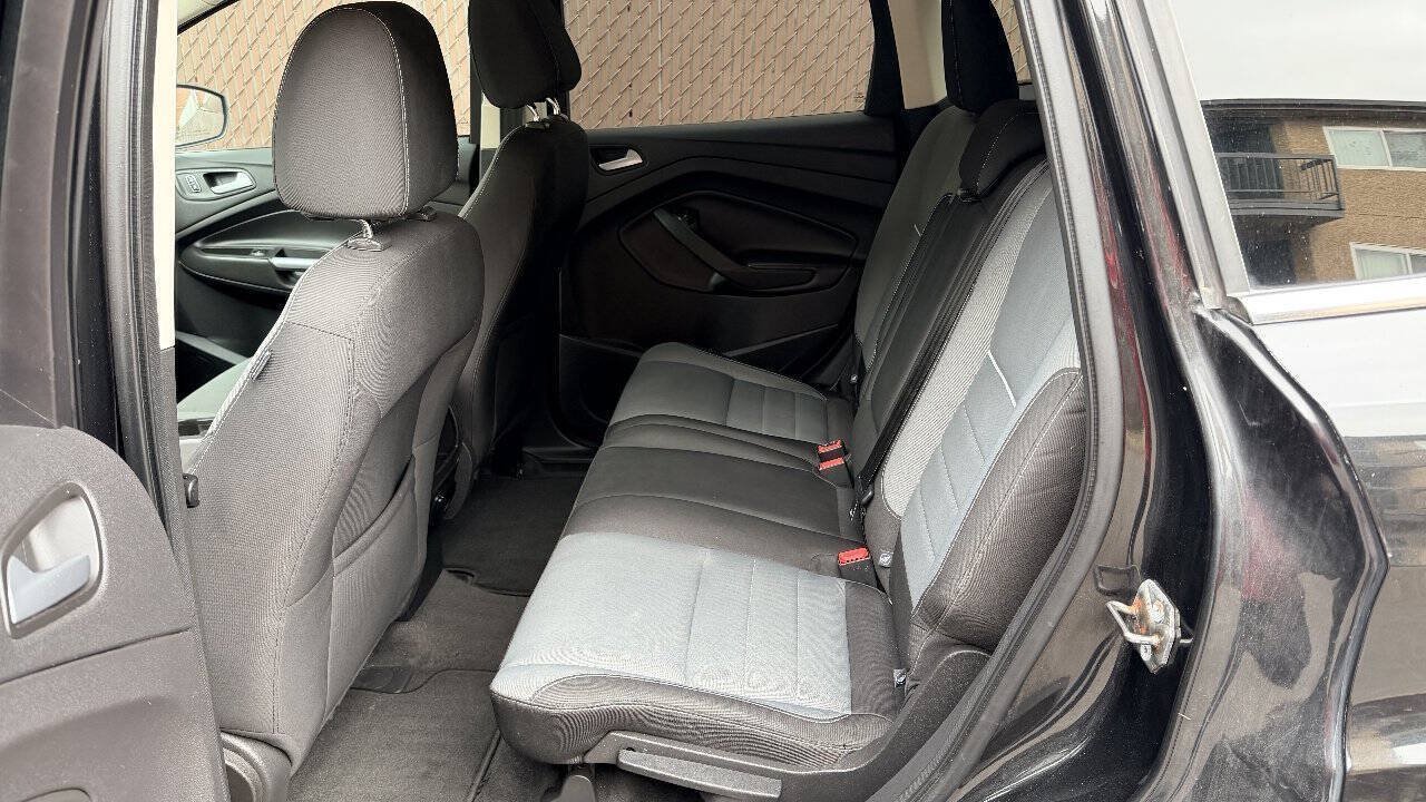 Used 2013 Ford Escape SE FWD image 11