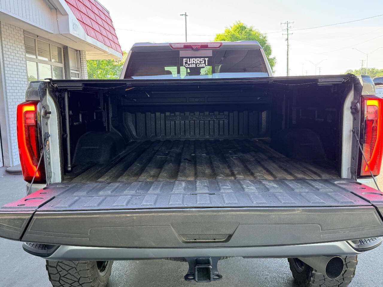 Used 2024 GMC Sierra 3500 Denali Ultimate AWD/4WD image 10