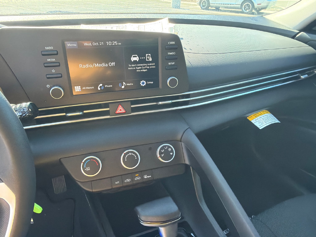 New 2026 Hyundai Elantra SE FWD image 28