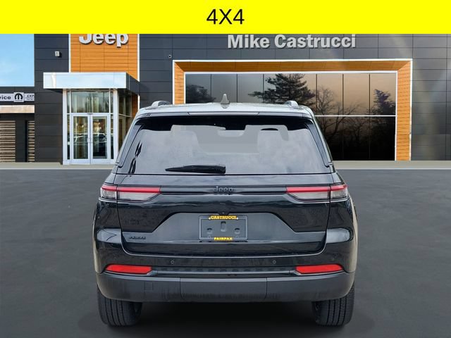 Certified 2024 Jeep Grand Cherokee Altitude AWD/4WD image 5