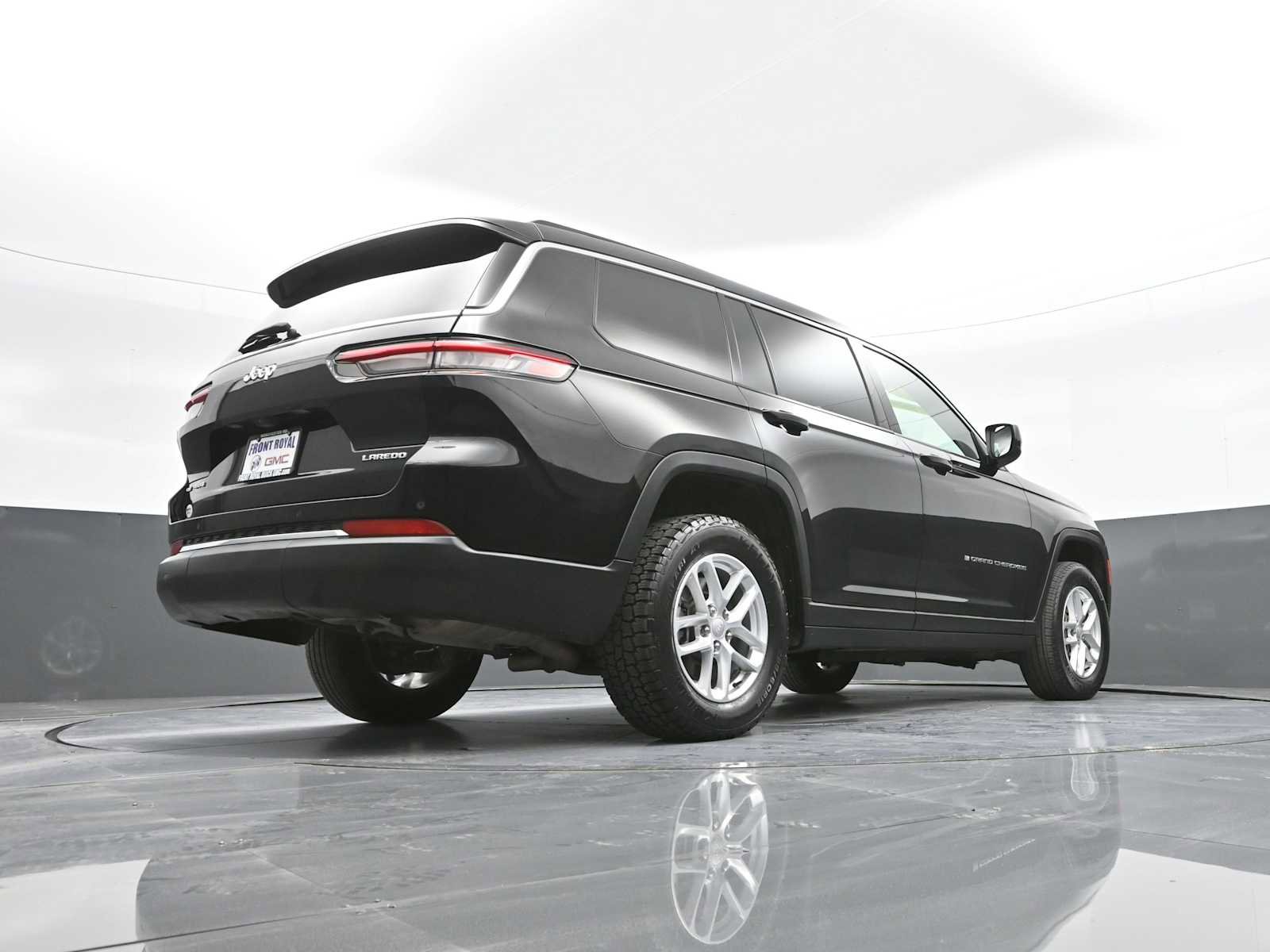 Used 2023 Jeep Grand Cherokee L Laredo image 48