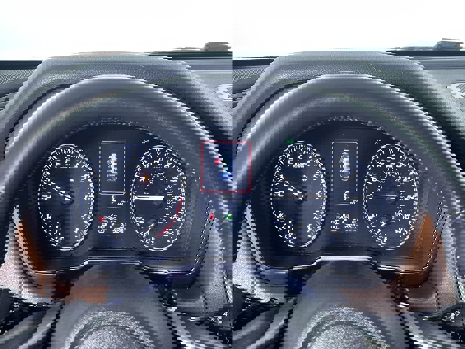 Used 2022 Subaru Outback Touring w/ Tech Package 2 image 17