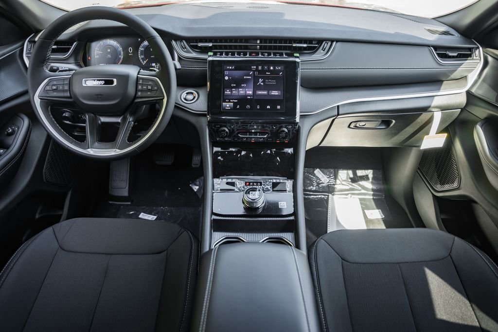 New 2025 Jeep Grand Cherokee Laredo X w/ Luxury Tech Group I image 20