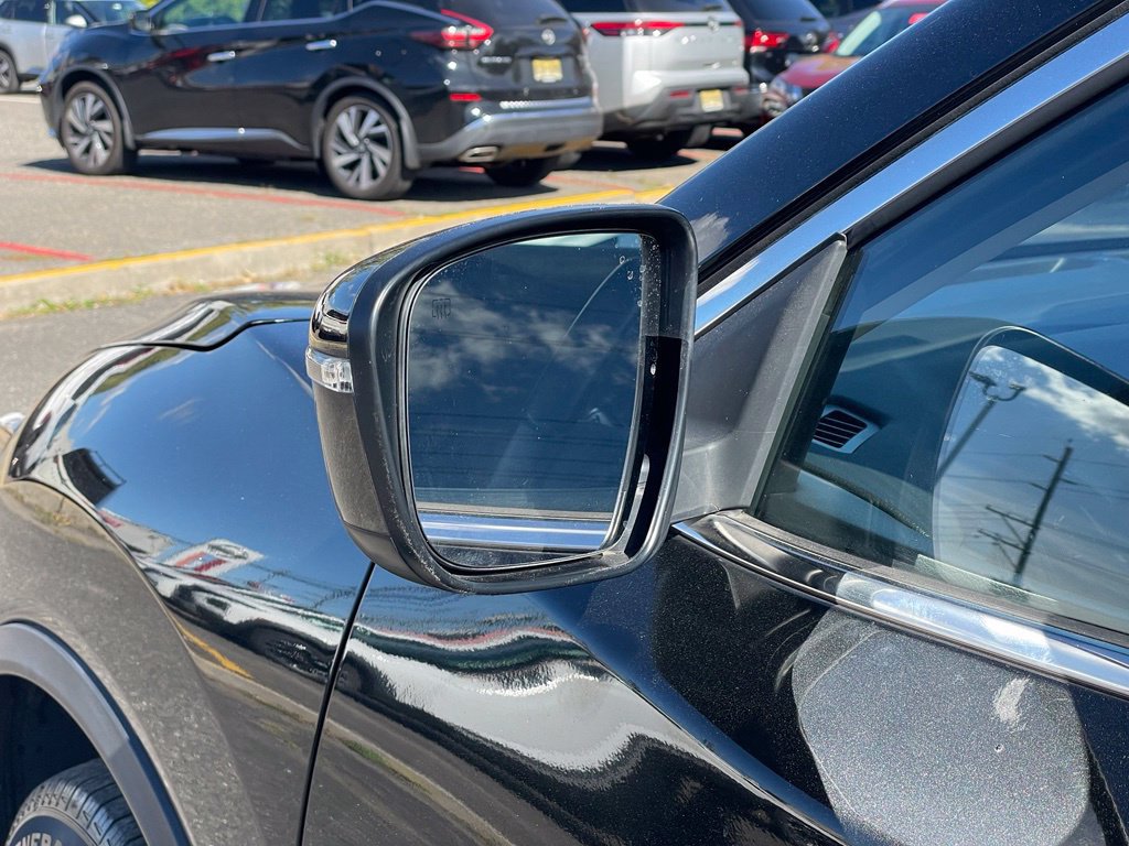 Used 2020 Nissan Rogue SV AWD/4WD image 25