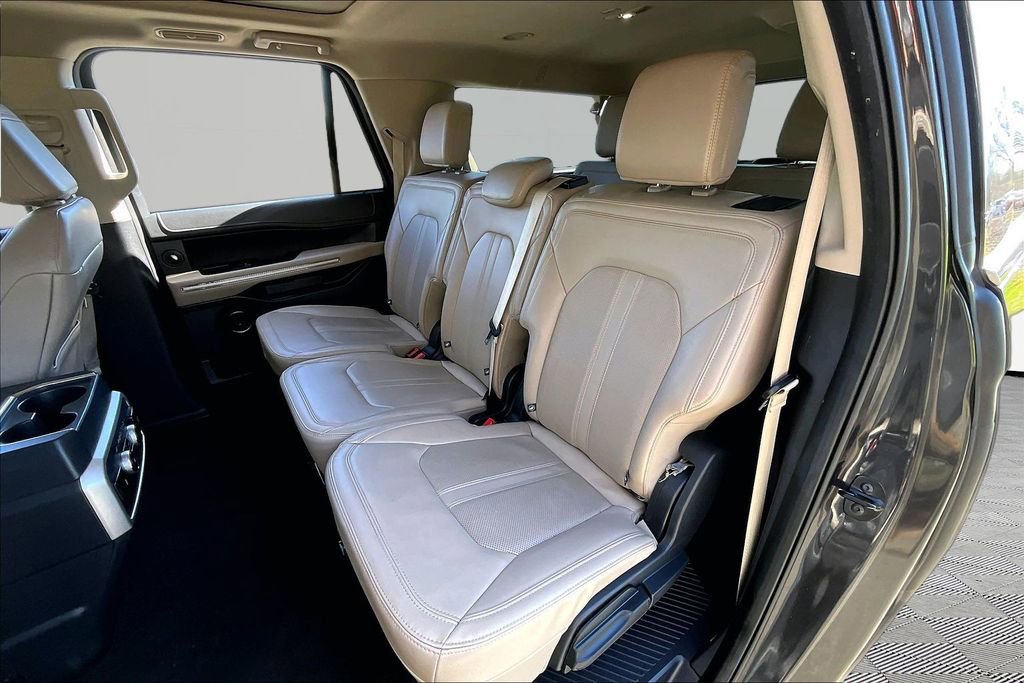 Used 2024 Ford Expedition Max Limited image 16