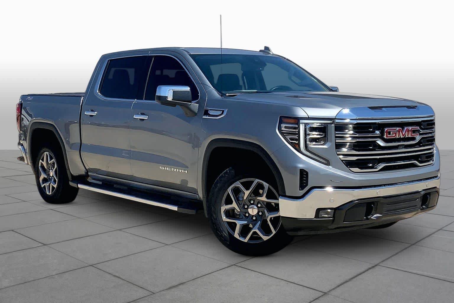 Used 2024 GMC Sierra 1500 SLT AWD/4WD image 3