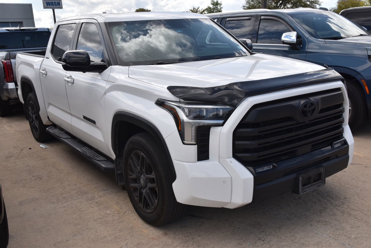 Used 2025 Toyota Tundra Limited RWD image 4