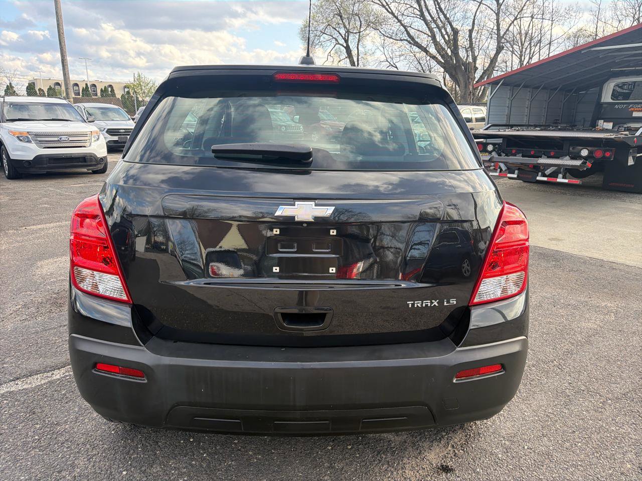 Used 2015 Chevrolet Trax LS w/ LPO, Cargo Package image 7