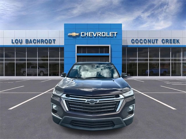 Used 2023 Chevrolet Traverse LT image 3