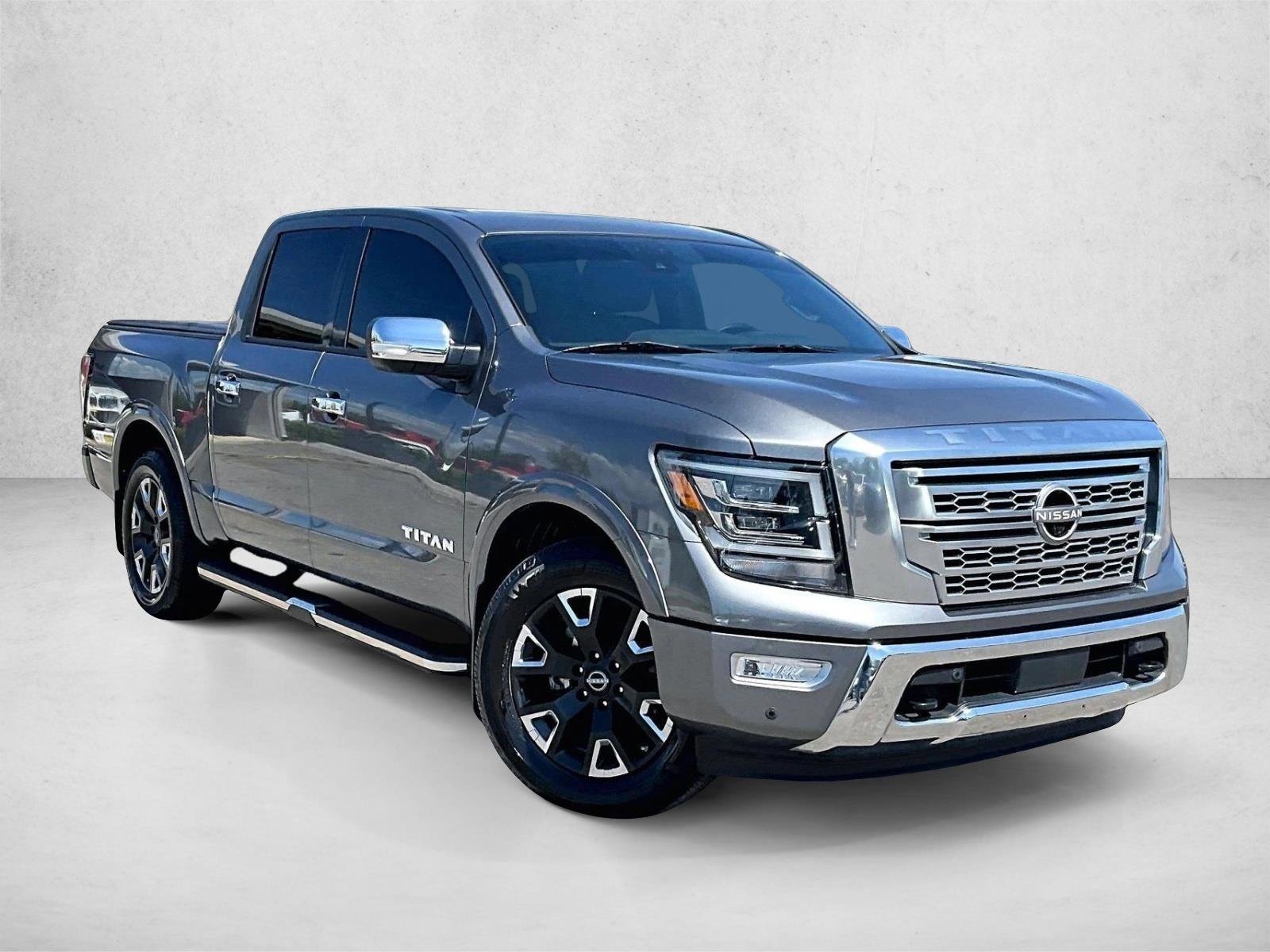 Used 2023 Nissan Titan Platinum Reserve w/ Moonroof Package RWD image 11