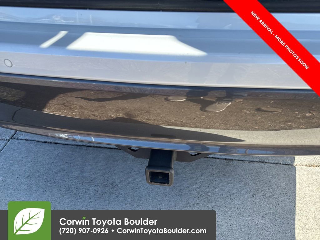 Used 2022 Toyota Highlander Limited image 15