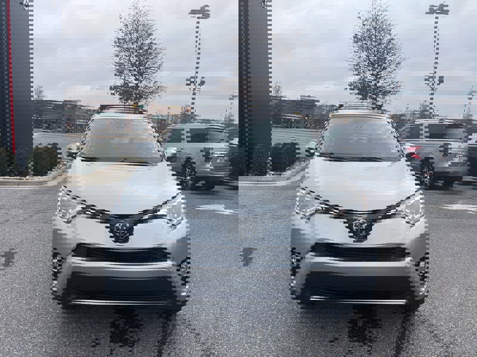 Used 2018 Toyota RAV4 Adventure image 2