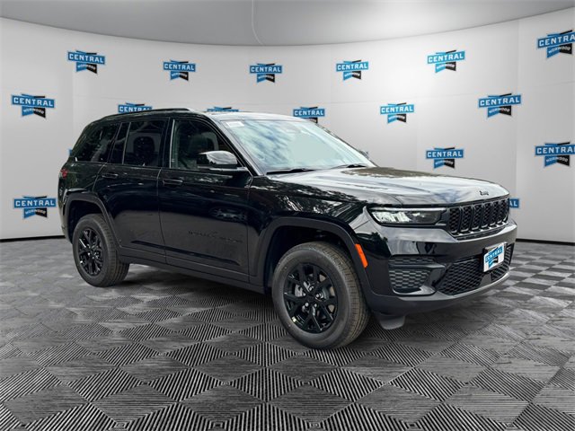 New 2025 Jeep Grand Cherokee Laredo image 7