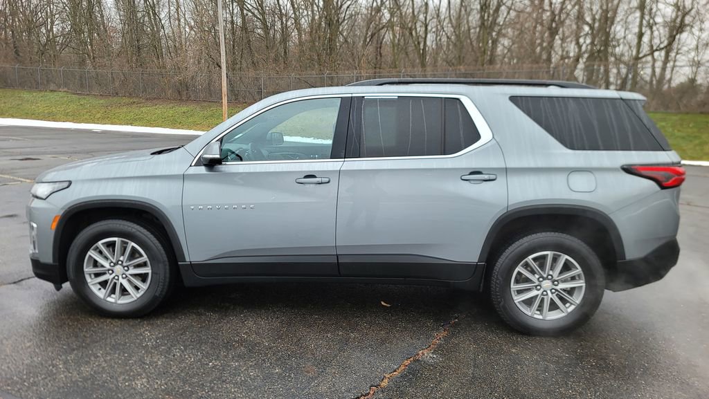 Used 2023 Chevrolet Traverse LT image 7