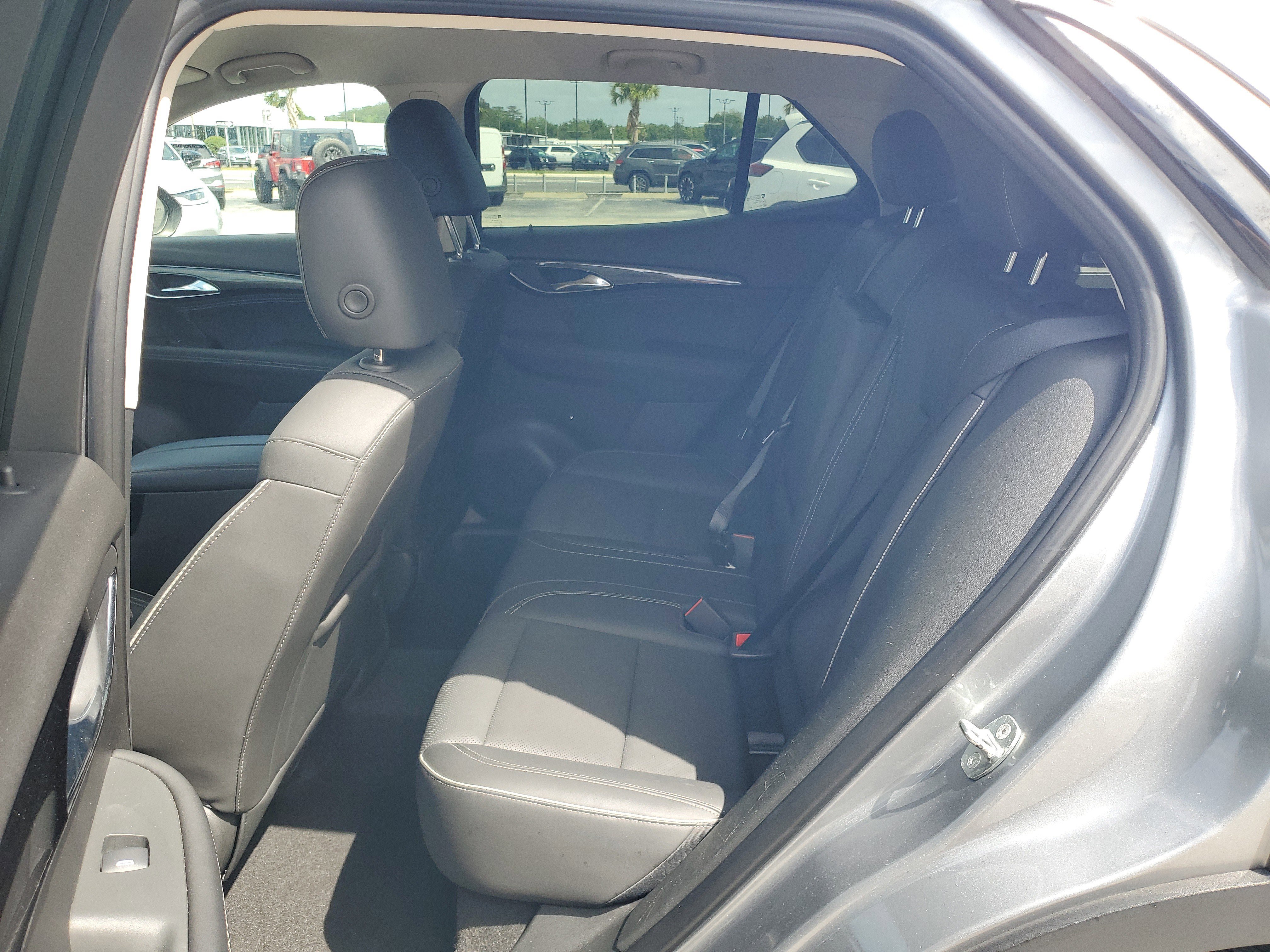 Used 2023 Buick Envision Essence FWD image 16