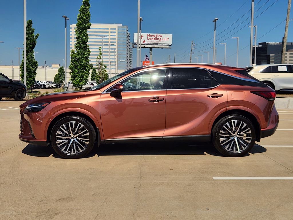 Used 2023 Lexus RX 350 Premium Plus w/ Cold Area Package FWD image 4