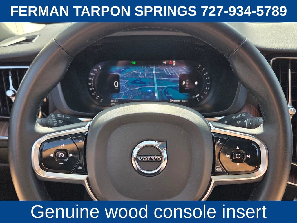 Certified 2024 Volvo XC60 B5 Plus AWD/4WD image 30