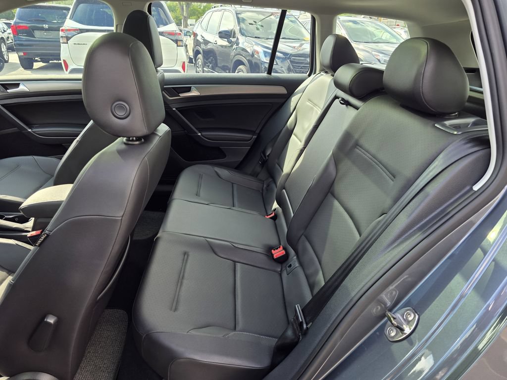 Used 2015 Volkswagen Golf TDI SE FWD image 15