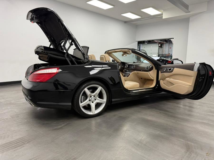 Used 2013 Mercedes-Benz SL 550 image 46