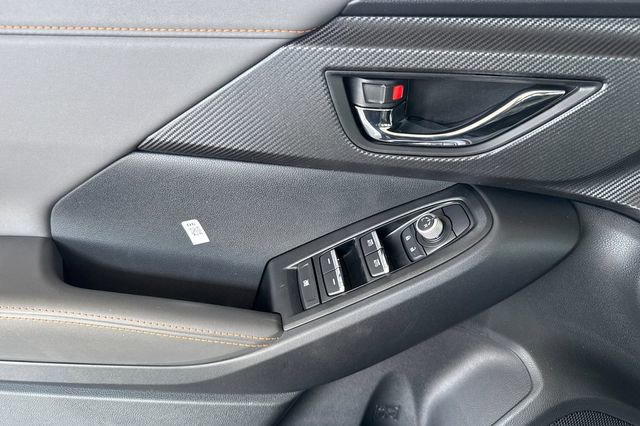 Used 2025 Subaru Crosstrek 2.5i Limited w/ Crosstrek Mirror Package image 9