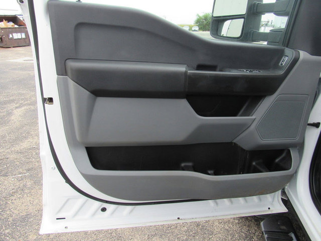Used 2023 Ford F550 4x4 Regular Cab Super Duty image 18