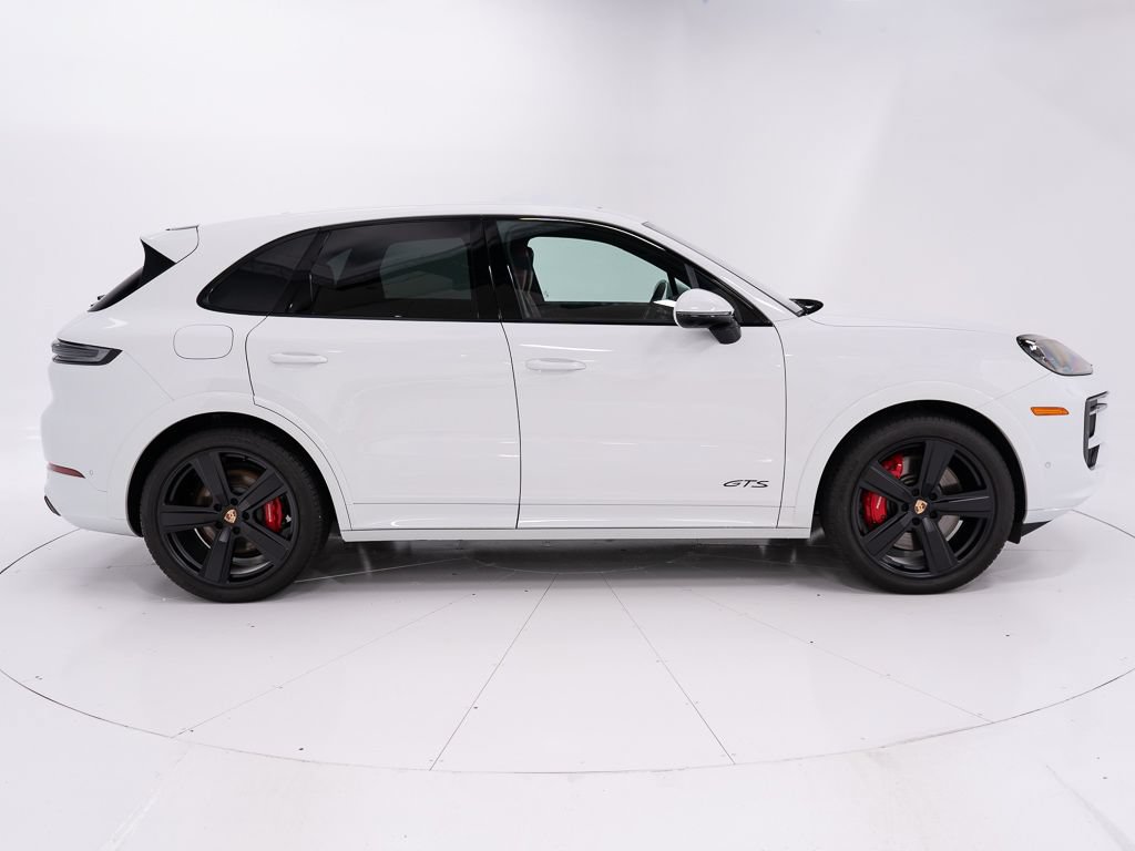 Used 2026 Porsche Cayenne GTS AWD/4WD image 6
