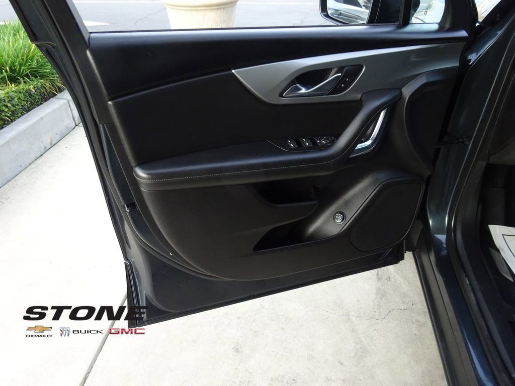 Used 2020 Chevrolet Blazer LT image 24