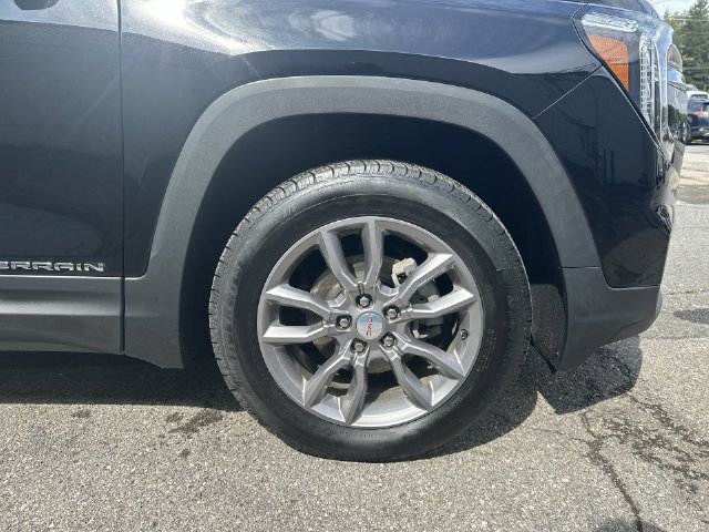 Used 2022 GMC Terrain SLT w/ Tech Package AWD/4WD image 27