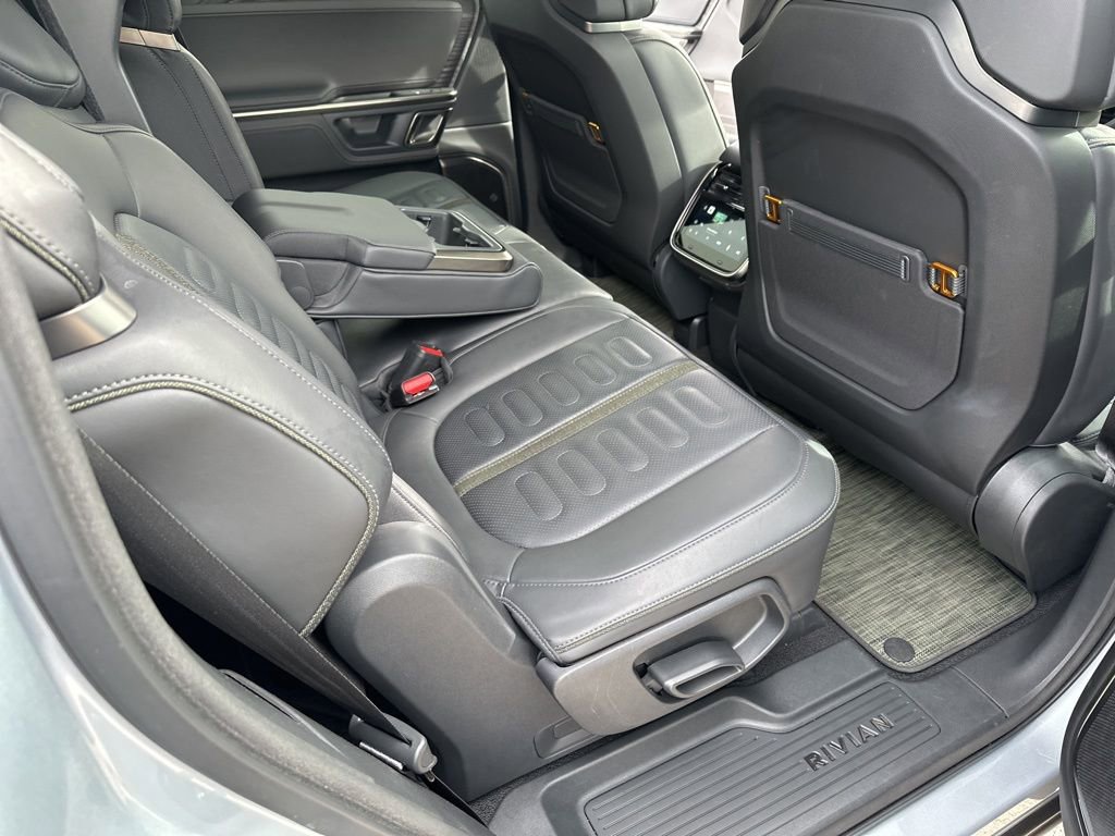 Used 2023 Rivian R1S Adventure image 25